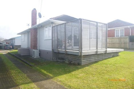 Photo of property in 7 Tatau Way, Te Atatu Peninsula, Auckland, 0610