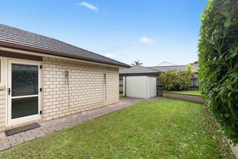 Photo of property in 100 Reynolds Road, Pukekohe, 2120