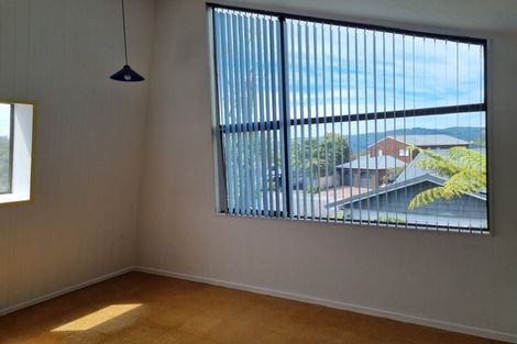 Photo of property in 14 Kekeno Grove, Tirohanga, Lower Hutt, 5010