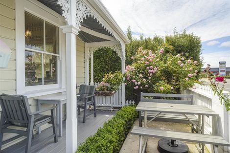 Photo of property in 89 Bridge Street, Bulls, 4818