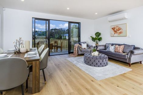 Photo of property in 31c Linwood Avenue, Forrest Hill, Auckland, 0620