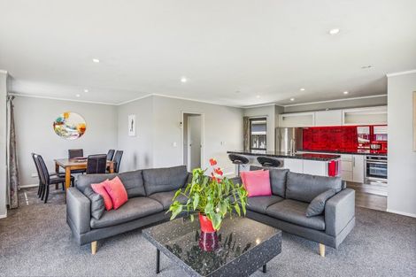 Photo of property in 7 Adrian Grove, Waikanae Beach, Waikanae, 5036