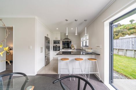 Photo of property in 107 Riverstone Drive, Riverstone Terraces, Upper Hutt, 5018