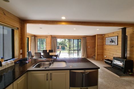 Photo of property in 5 Waihirere Drive, Tuateawa, Coromandel, 3583