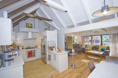 Photo of property in 13 Oaktree Avenue, Browns Bay, Auckland, 0630