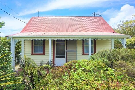 Photo of property in 9 Sale Street, Ross, 7812