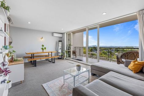 Photo of property in 11/166 Mokoia Road, Chatswood, Auckland, 0626