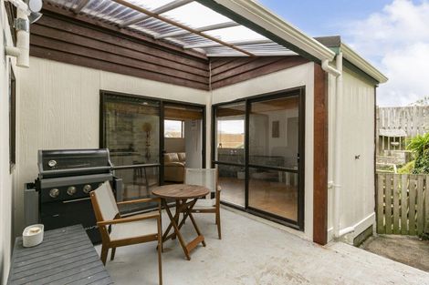 Photo of property in 12 Cullen Place, Tawa, Wellington, 5028