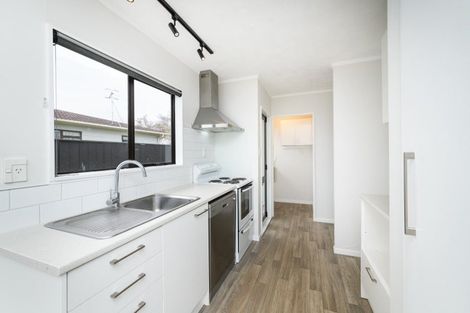 Photo of property in 27 Mcleavey Drive, Kelvin Grove, Palmerston North, 4414