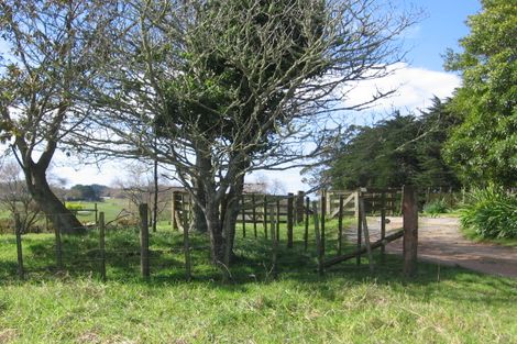 Photo of property in 14 Addison Road, Pataua South, Onerahi, 0192