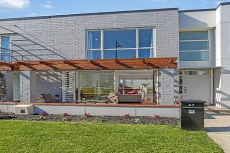 Photo of property in 27 Hakawai Avenue, Takanini, 2112