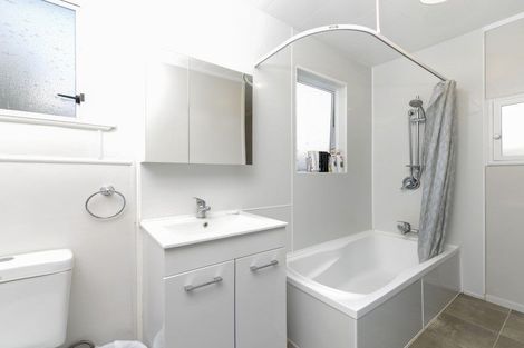 Photo of property in 16 Manuka Crescent, Hillcrest, Rotorua, 3015