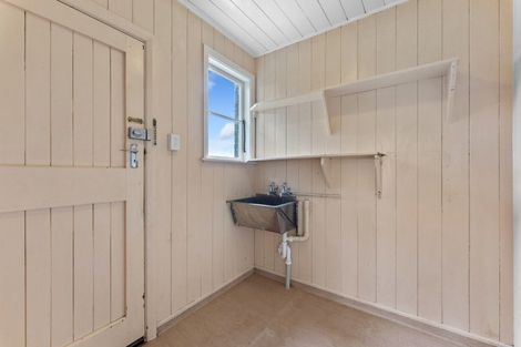 Photo of property in 97 Rangiora Avenue, Roslyn, Palmerston North, 4414