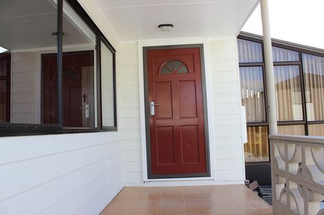 Photo of property in 12 Sturdee Road, Manurewa, Auckland, 2102