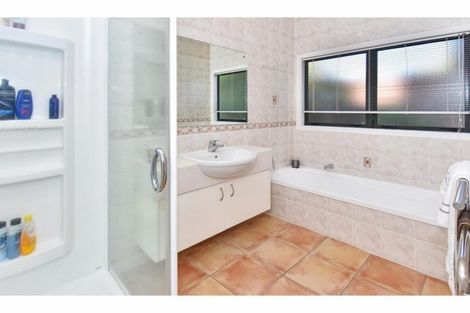 Photo of property in 21 Del Mar Court, Shamrock Park, Auckland, 2016