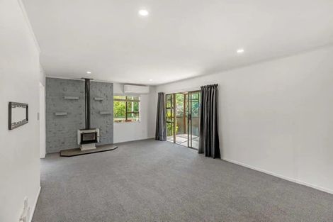 Photo of property in 354 Royal Road, Massey, Auckland, 0614