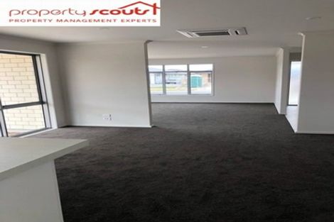 Photo of property in 23 Saint Michael Crescent, One Tree Point, 0118