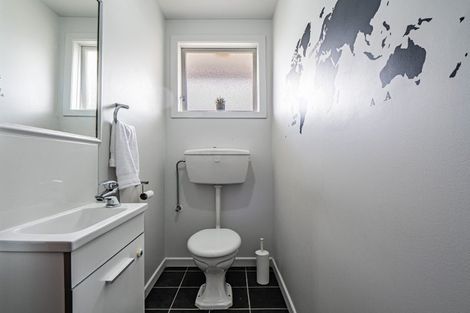 Photo of property in 20 Lorna Street, Lynmouth, New Plymouth, 4310