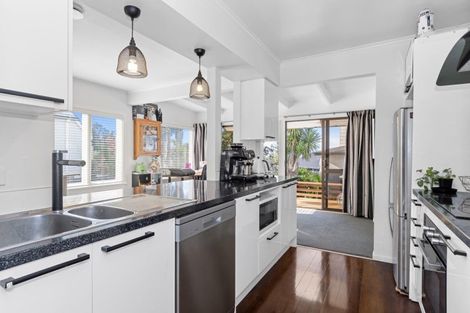 Photo of property in 9 Karaka Road, Otumoetai, Tauranga, 3110