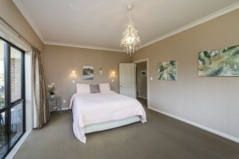 Photo of property in 1 Bushview Lane, Ashhurst, Palmerston North, 4470