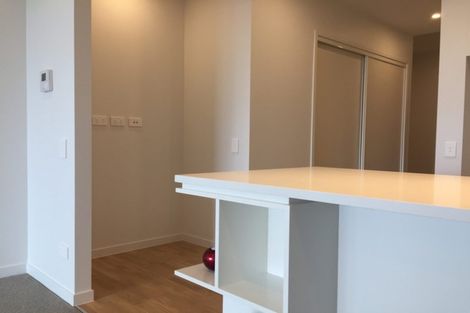 Photo of property in 304/8a Lake Pupuke Drive, Takapuna, Auckland, 0622