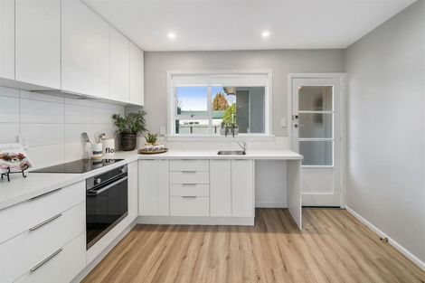 Photo of property in 9 Springbank Street, Bryndwr, Christchurch, 8053