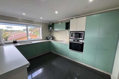 Photo of property in 49b The Esplanade, Eastern Beach, Auckland, 2012