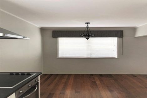 Photo of property in 30 Convair Crescent, Mangere, Auckland, 2022