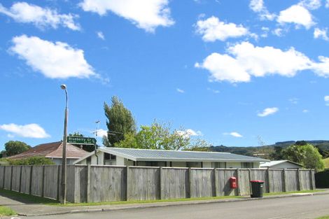 Photo of property in 45 Blueberry Grove, Timberlea, Upper Hutt, 5018