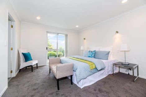 Photo of property in 595 Great South Road, Rosehill, Papakura, 2113