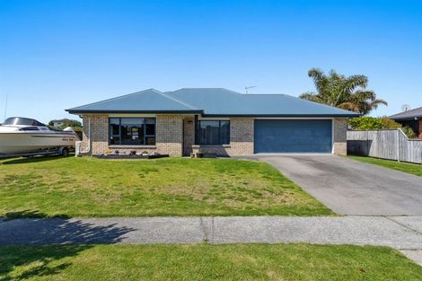 Photo of property in 20 Ohuirehe Road, Coastlands, Whakatane, 3120