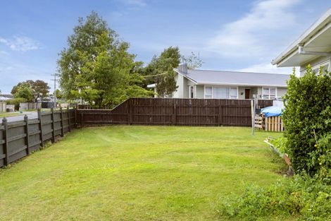 Photo of property in 2 Tamatea Road, Taupo, 3330