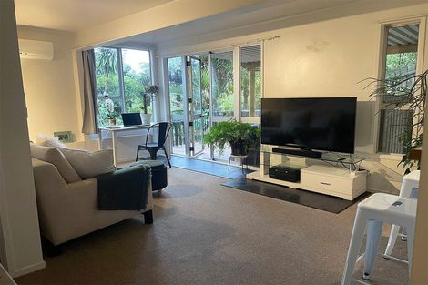 Photo of property in 53 Tainui Road, Titirangi, Auckland, 0604