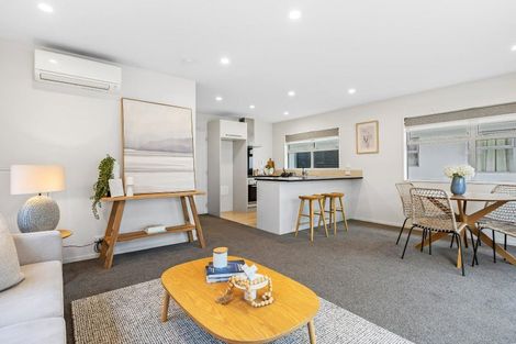 Photo of property in 2/33 Elizabeth Street, Riccarton, Christchurch, 8041