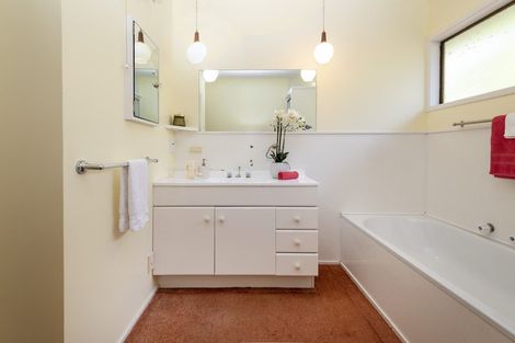 Photo of property in 3/83 Uxbridge Road, Cockle Bay, Auckland, 2014