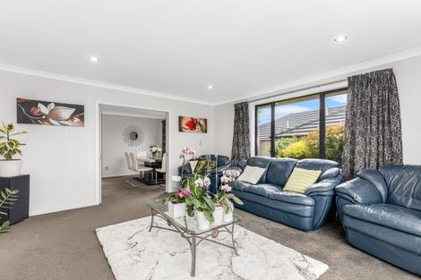 Photo of property in 73 Aotea Drive, Aotea, Porirua, 5024