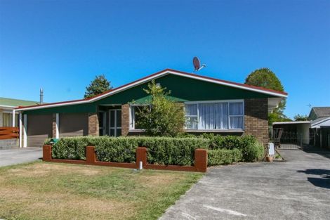 Photo of property in 14 Nikau Street, Inglewood, 4330