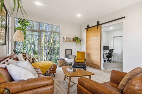 Photo of property in 196a Old Titirangi Road, Titirangi, Auckland, 0604