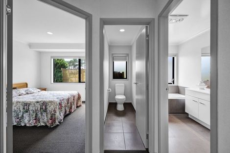 Photo of property in 3 Larlin Heights, Hawera, 4675