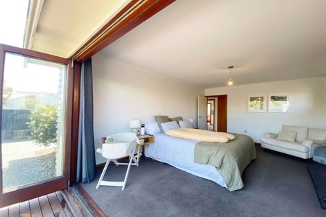 Photo of property in 11 Estuary Road, New Brighton, Christchurch, 8061