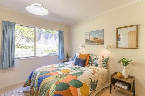 Photo of property in 7 Amokura Street, Waikanae, 5036