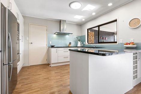 Photo of property in 43 Clyside Avenue, Half Moon Bay, Auckland, 2012