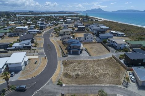 Photo of property in 147 Bream Bay Drive, Ruakaka, 0116