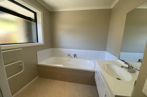 Photo of property in 10 Pukeko Place, Picton, 7220