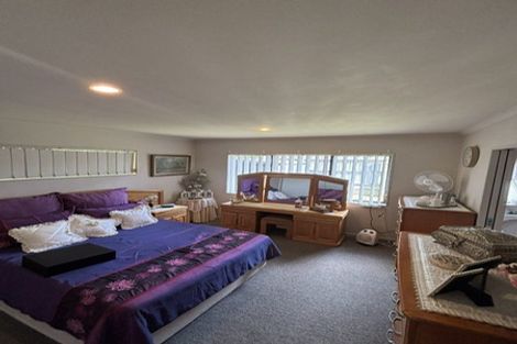 Photo of property in 67 Nimstedt Avenue, Oteha, Auckland, 0632