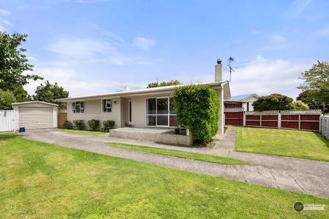 Photo of property in 14 California Drive, Totara Park, Upper Hutt, 5018