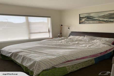 Photo of property in 1/15 Bramley Drive, Farm Cove, Auckland, 2012