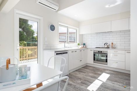 Photo of property in 44 Harbour View Road, Harbour View, Lower Hutt, 5010