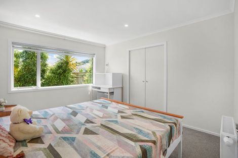 Photo of property in 8 Henrietta Maxwell Grove, Wainuiomata, Lower Hutt, 5014