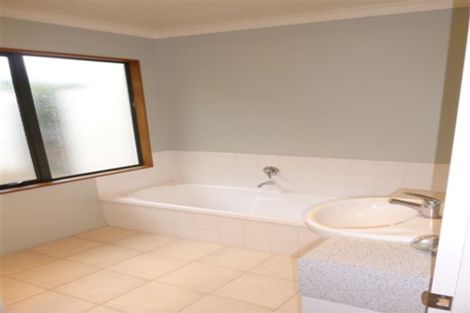 Photo of property in 14 Stoneleigh Drive, Chartwell, Hamilton, 3210